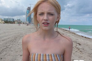 HotCrazyMess - Beach Pickup