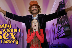 Exxxtra Small - Willy Wonka and The Sex Factory