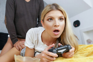 Exxxtra Small - Gamer Girl Focus