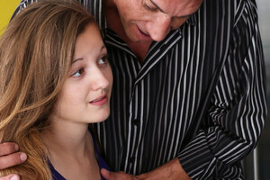 Family Strokes - Si, Step Papi