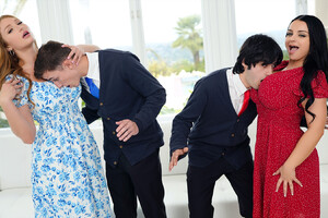 Mom Swap - Swag & Swap