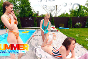 Club SweetHearts - Summer Wet 'n Wild 1/4