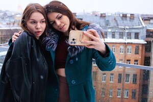 Club SweetHearts - Sirena and Lana from selfie to pussy