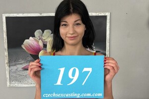 Czech Sex Casting - Czech babe makes guy very hard in casting