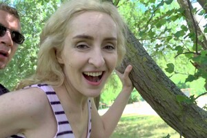 Czech Hitchhikers - Russian tourist gets into the wrong taxi